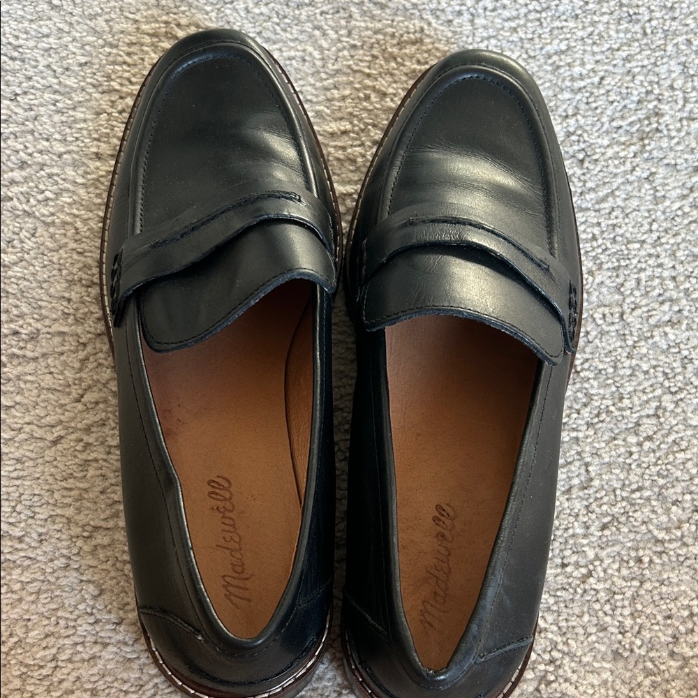 Black Women’s Loafers